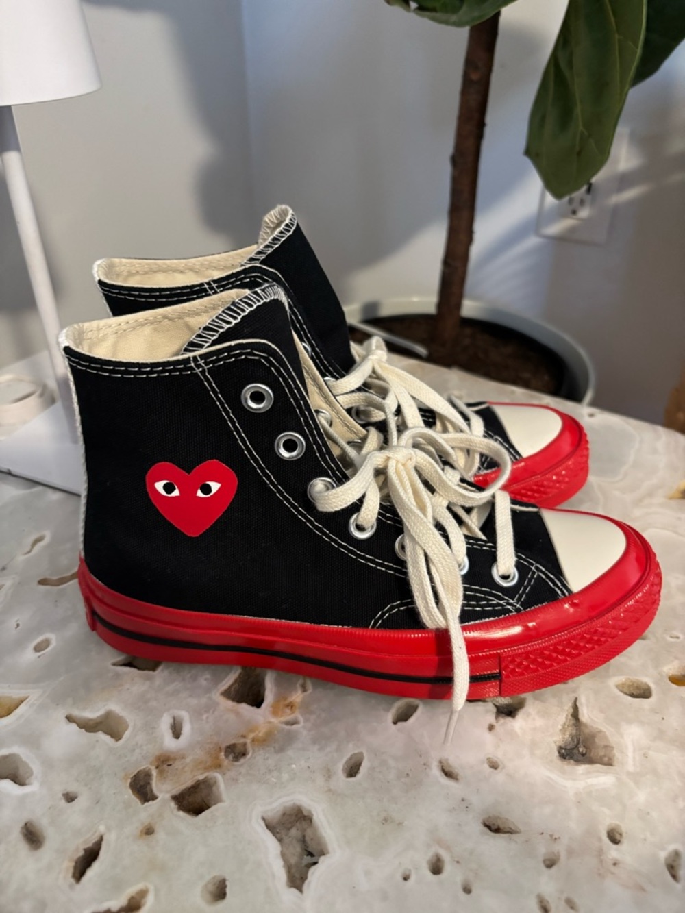 Unisex Top Canvas Sneakers - Black with Red Toe Cap